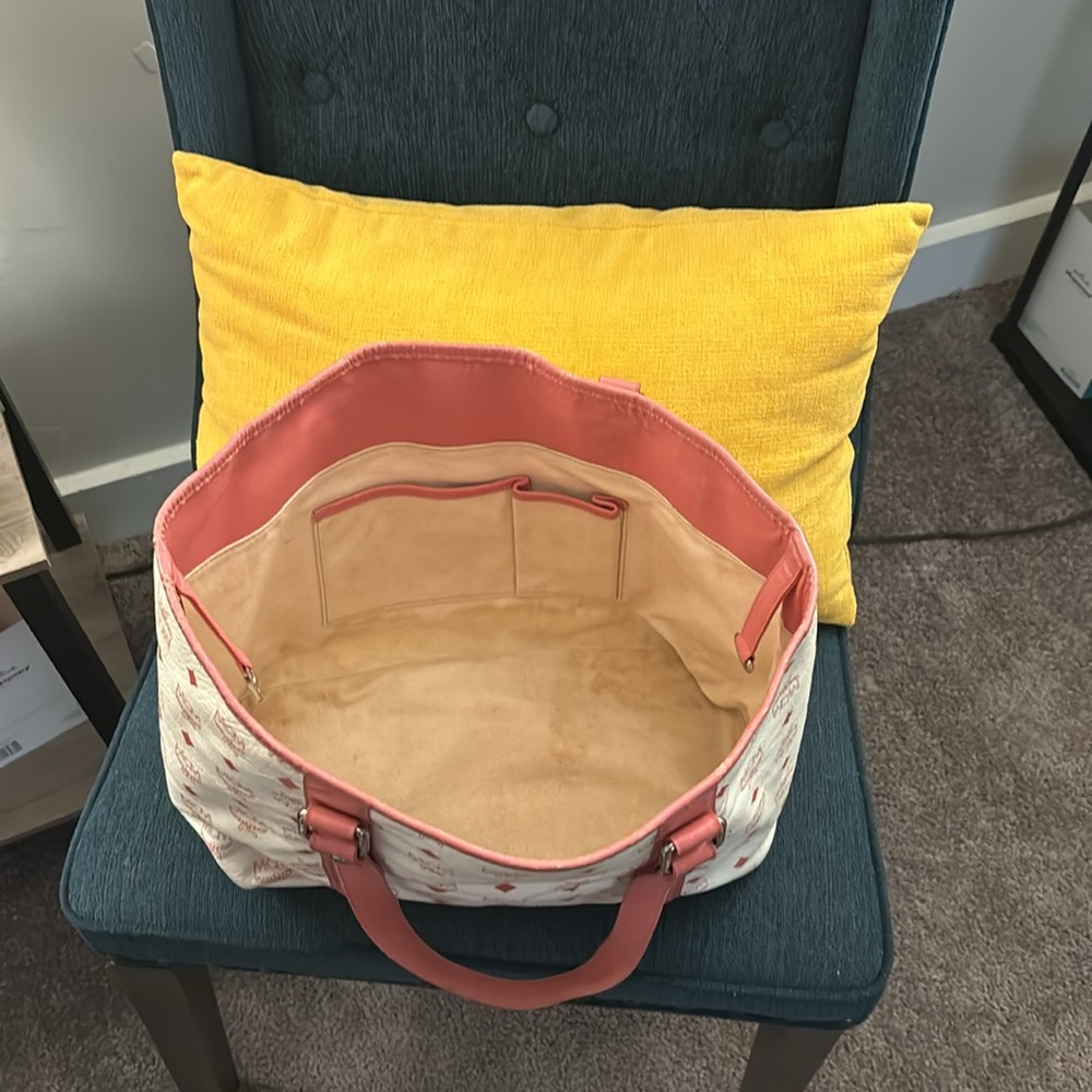 MCM tote - Picture 6 of 12